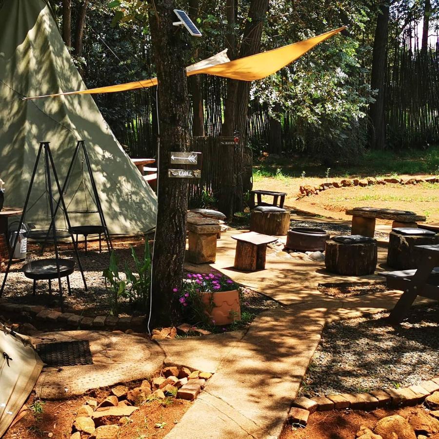 ホテル Nguni Moon Tepee Camp アンダーバーグ エクステリア 写真